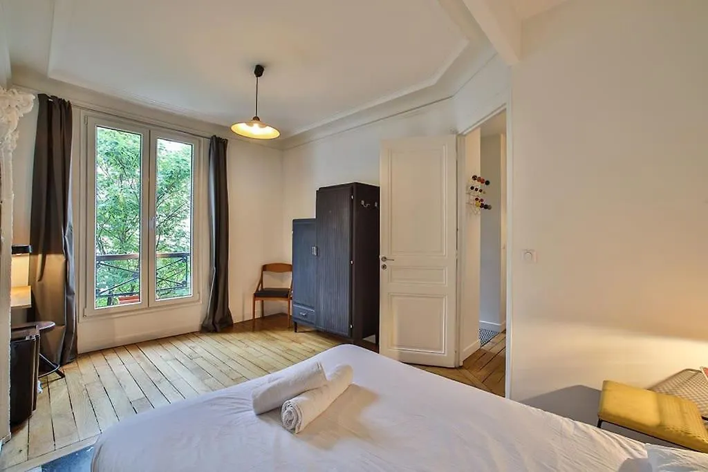 Appartement Parisien - Quartier Batignolles 0*, Paris